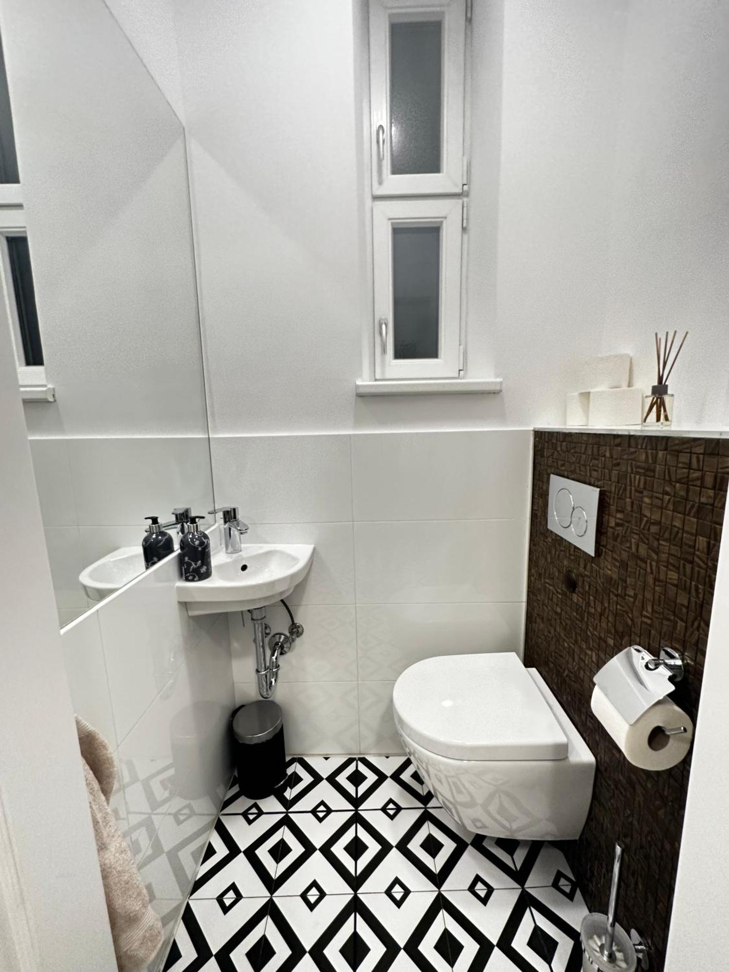 Luxury 3 Bedroom Apartment Near Schoenbrunn Palace Відень Екстер'єр фото